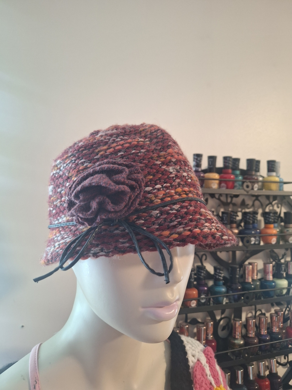 Handcrafted Multicolor Tweed Cloche Hat with Flower Accent - Pink/Mauve